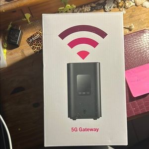 Black 5G Gateway